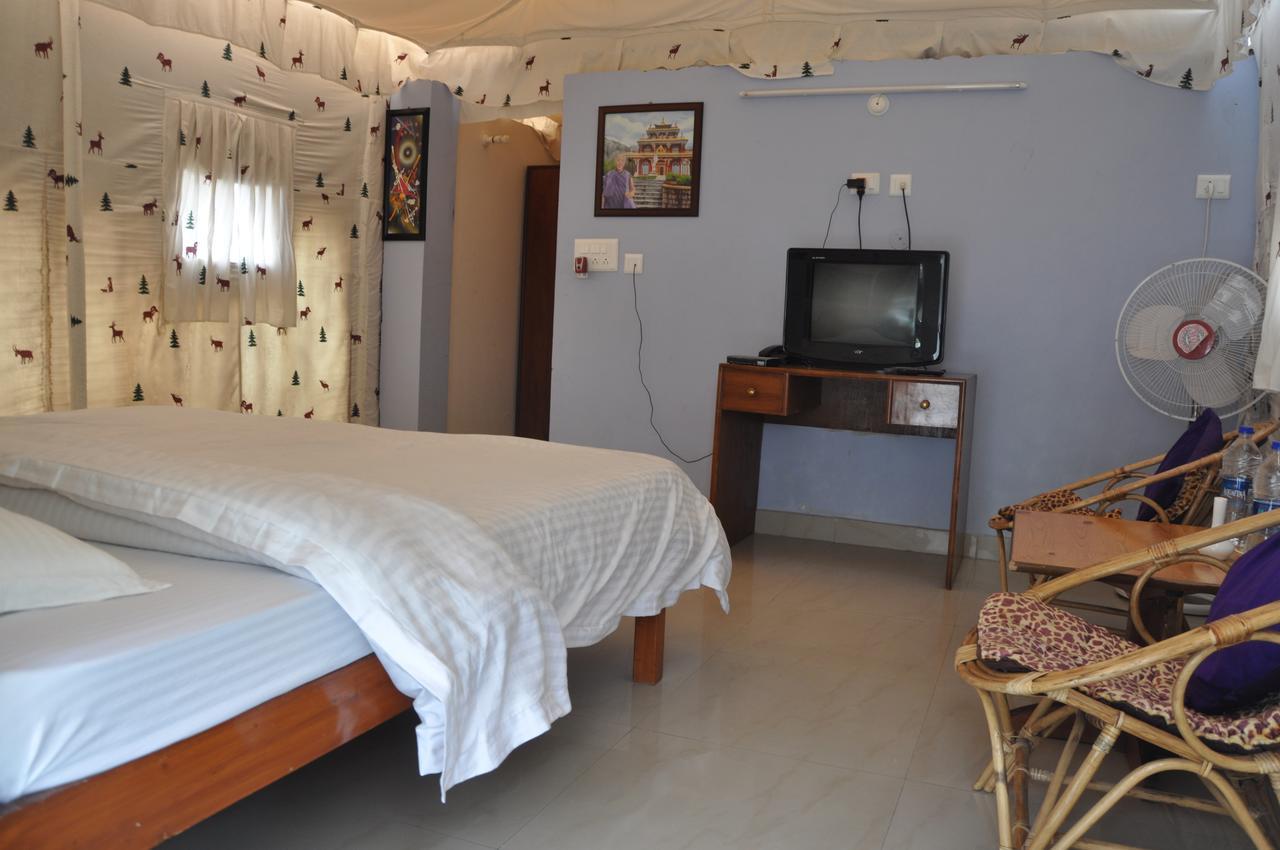 Tatva Bir Tents And Hotel Kangar Экстерьер фото