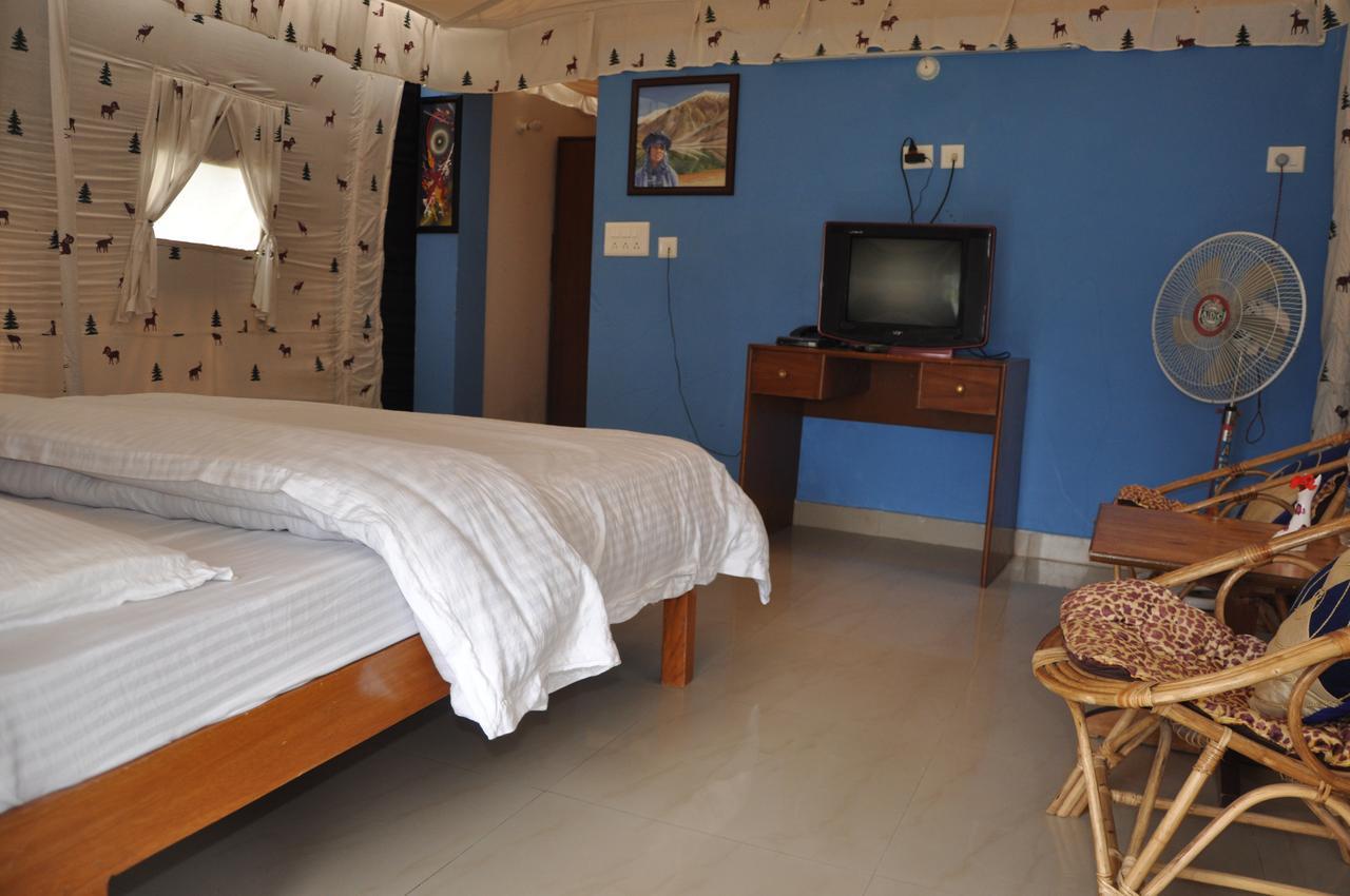 Tatva Bir Tents And Hotel Kangar Экстерьер фото